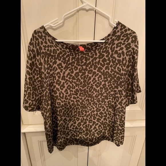 Silk top - a little bit of animal print - Picture 1 of 2